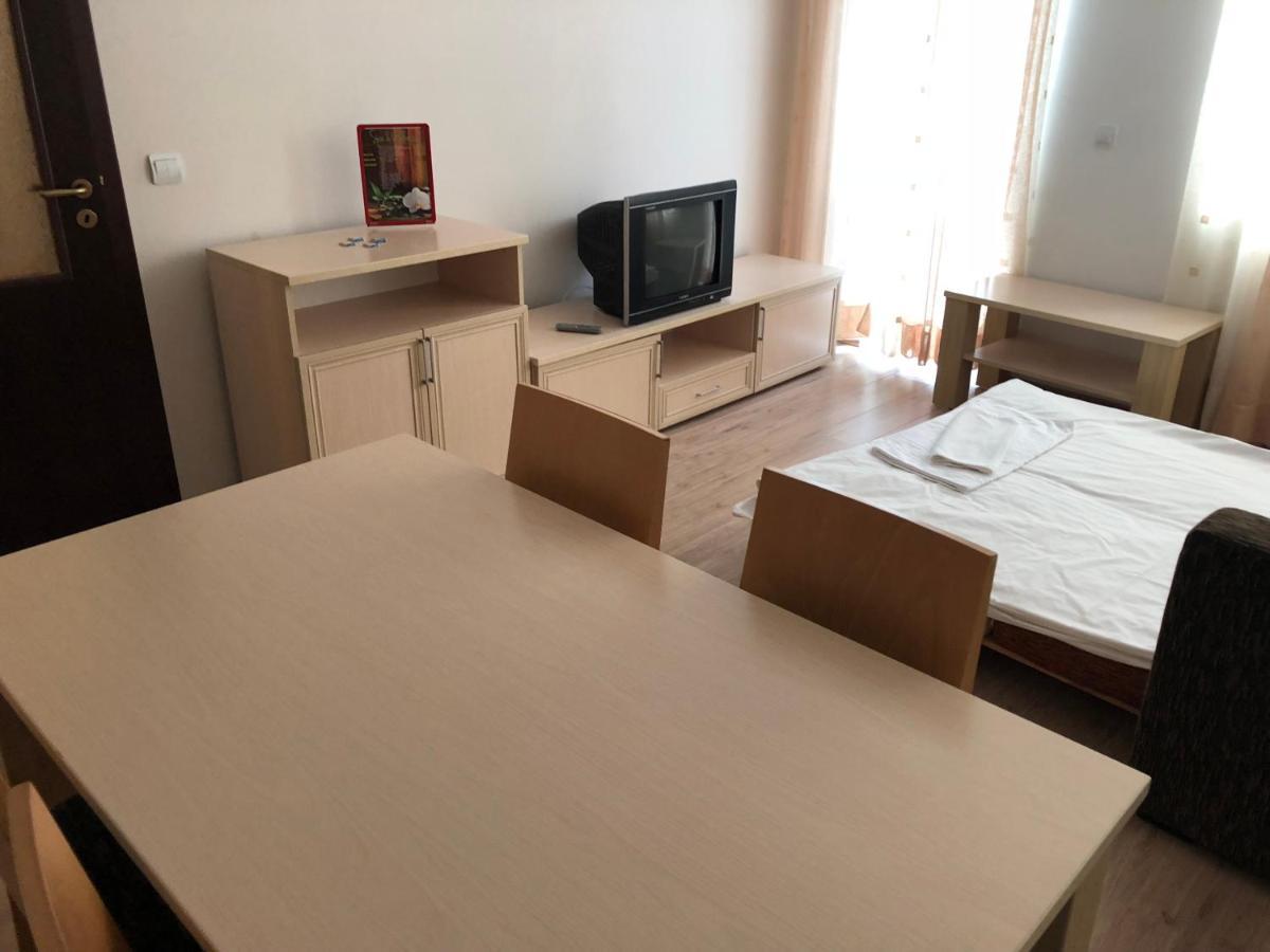 Апартамент В Хотел Стената, Пампорово Διαμέρισμα Σμόλιαν Εξωτερικό φωτογραφία